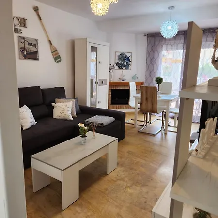 Сasa de vacaciones Triplex Adosado De Cuatro De Esencia Maritima A 2 Minutos De La Playa!