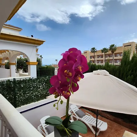 Triplex Adosado De Cuatro De Esencia Maritima A 2 Minutos De La Playa!