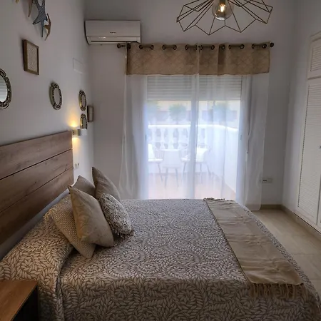 Holiday home Triplex Adosado De Cuatro De Esencia Maritima A 2 Minutos De La Playa!